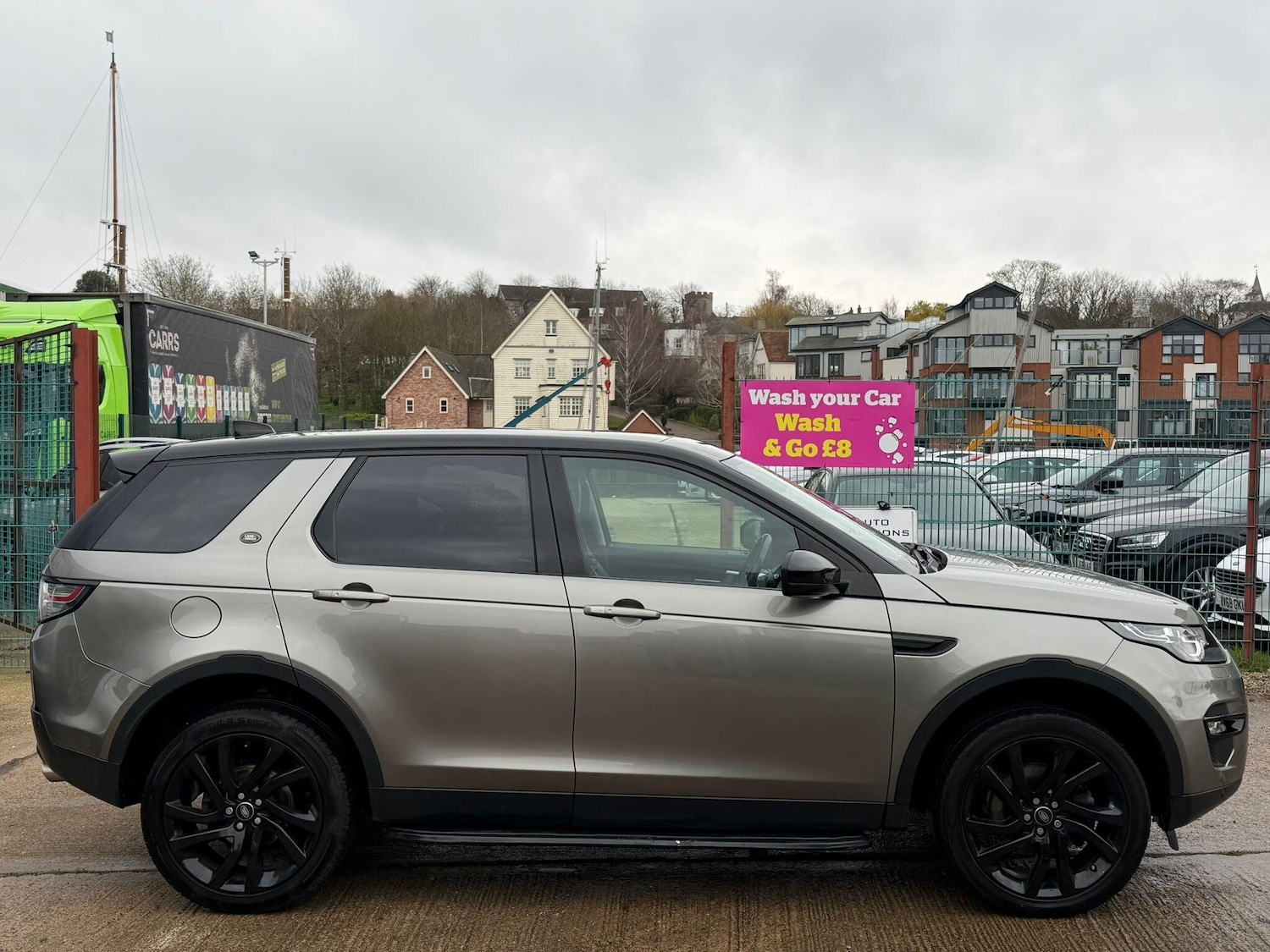Used Land Rover Discovery Sport 2017 for sale - 76964826: Photo 3