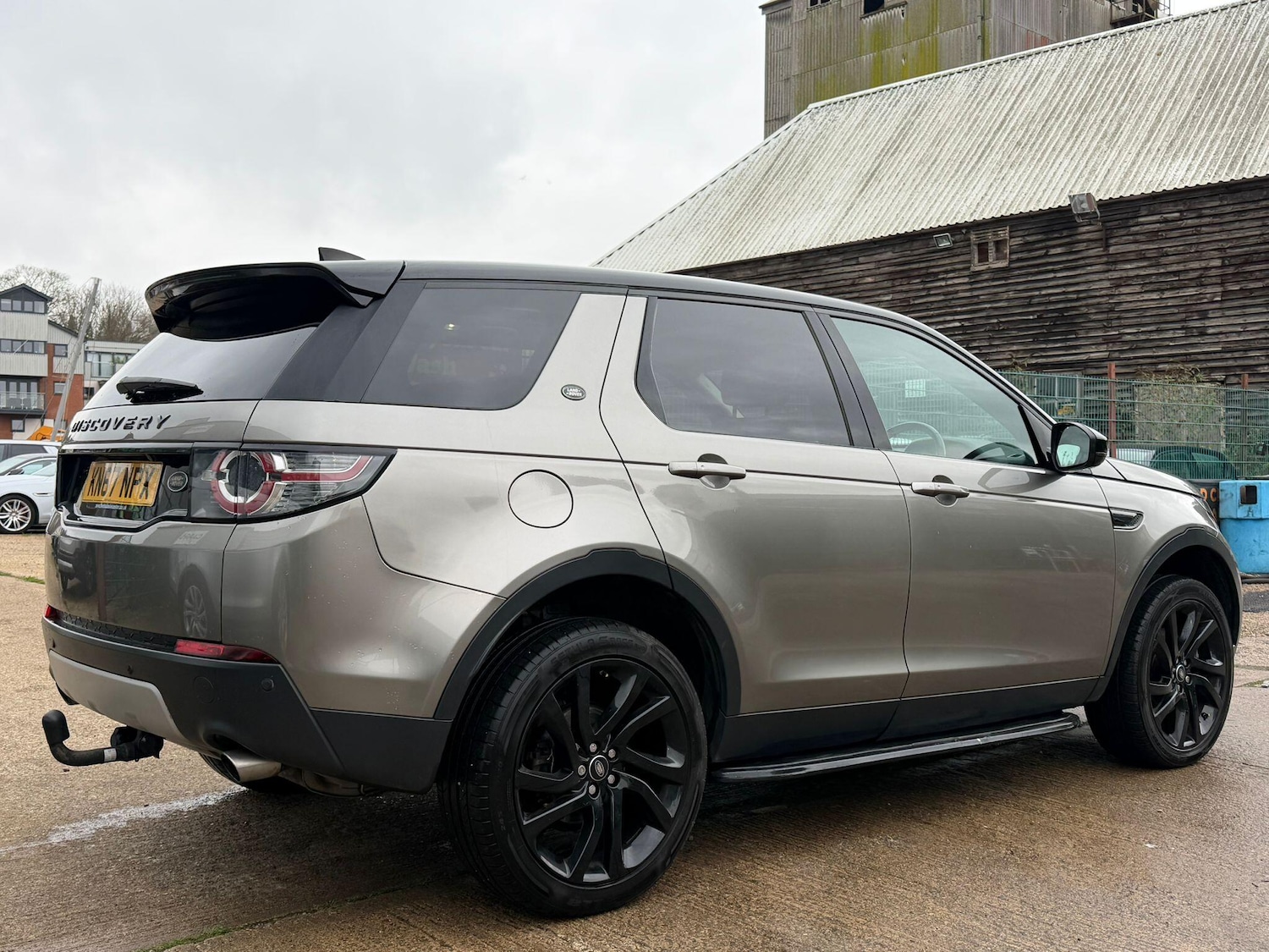 Used Land Rover Discovery Sport 2017 for sale - 76964826: Photo 5