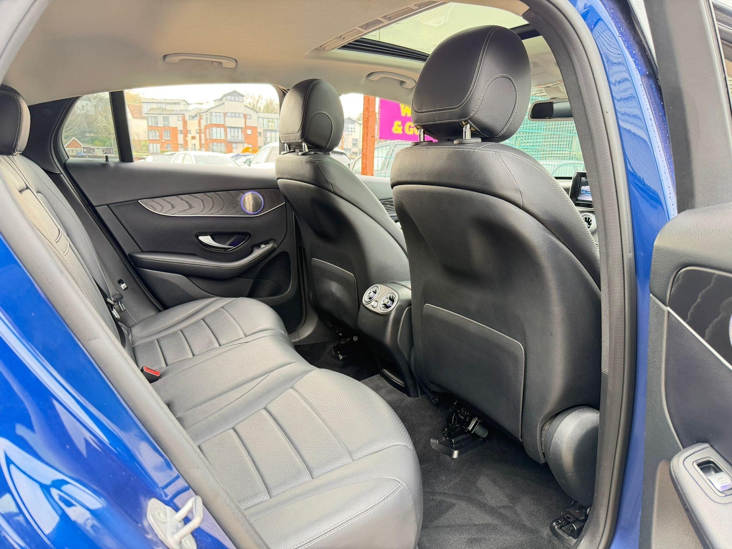 Used Mercedes-Benz GLC 2018 for sale - 77410940: Photo 18