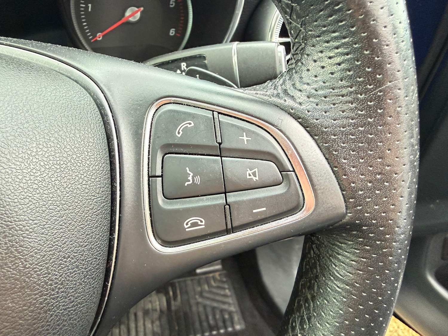 Used Mercedes-Benz GLC 2018 for sale - 77410940: Photo 29