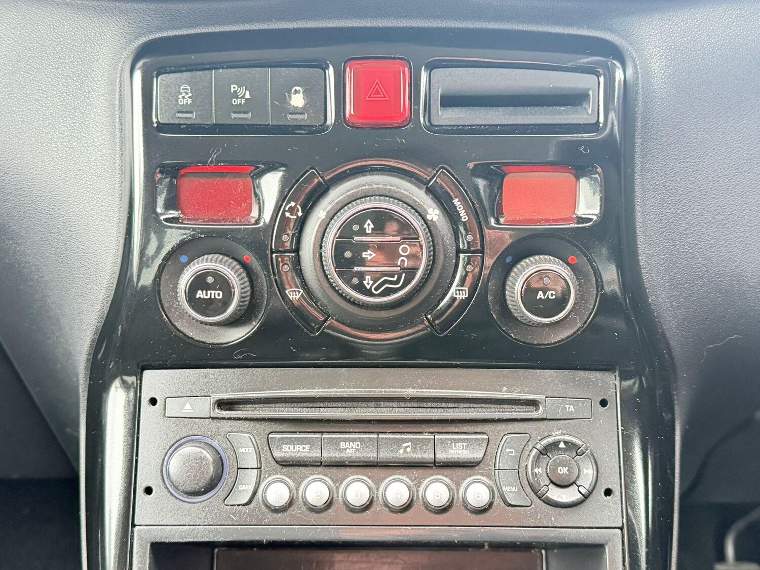 Used Citroen C3 Picasso for sale - 77612323: Photo 25