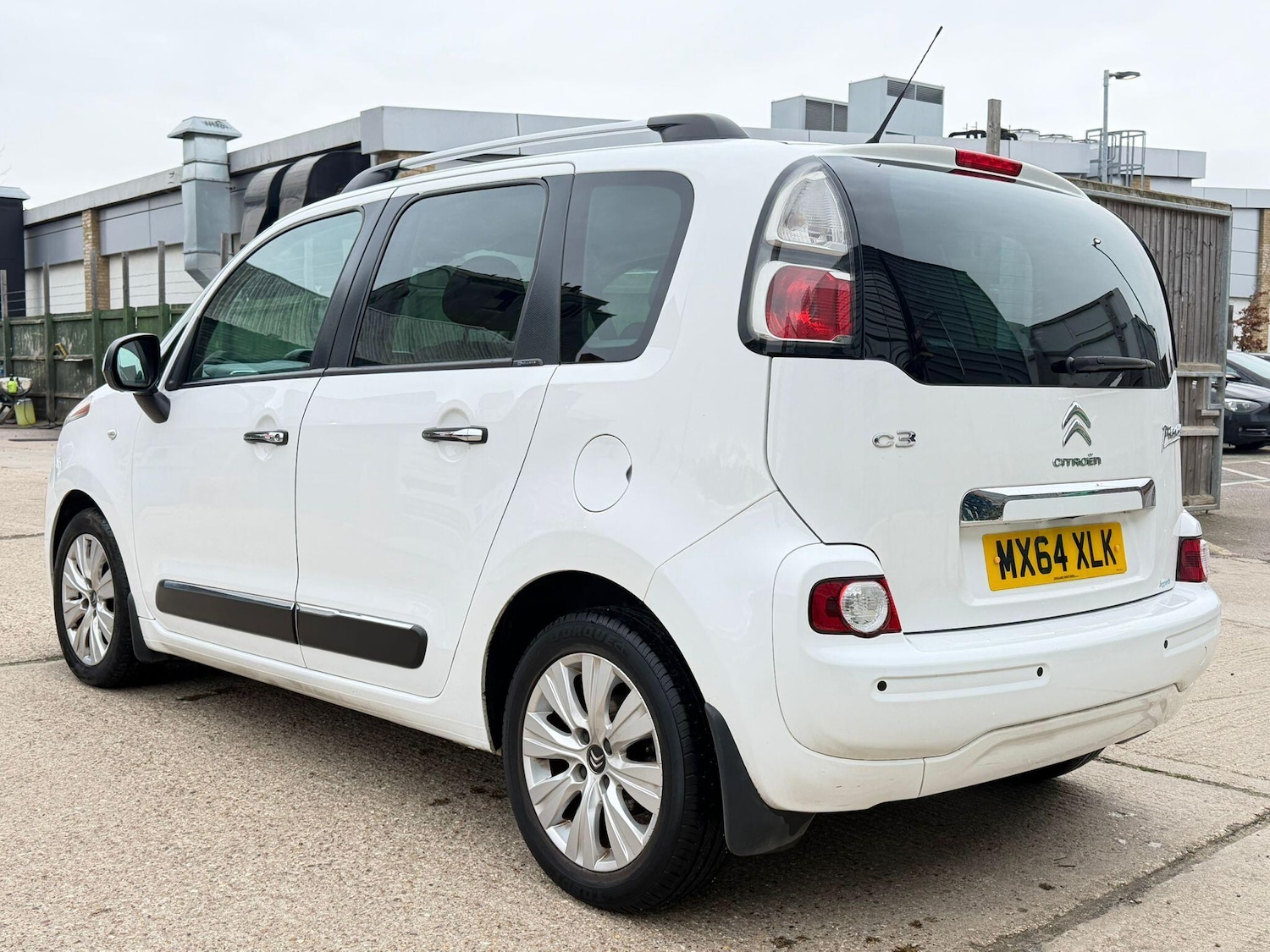 Used Citroen C3 Picasso for sale - 77612323: Photo 5