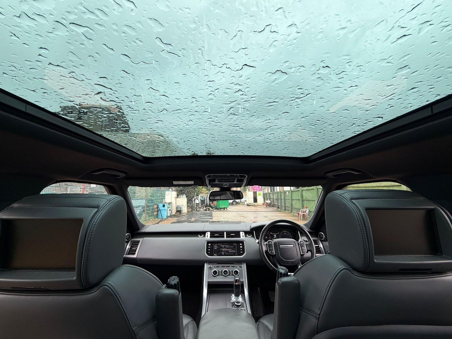 Used Land Rover Range Rover Sport 2015 for sale - 76823506: Photo 2