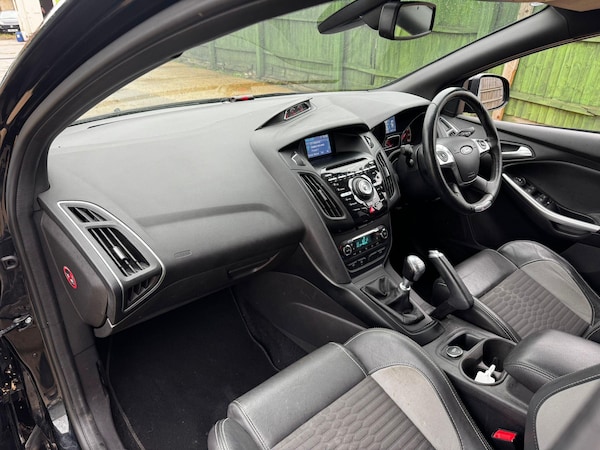 Used Ford Focus 2014 for sale - 76270993: Photo 20