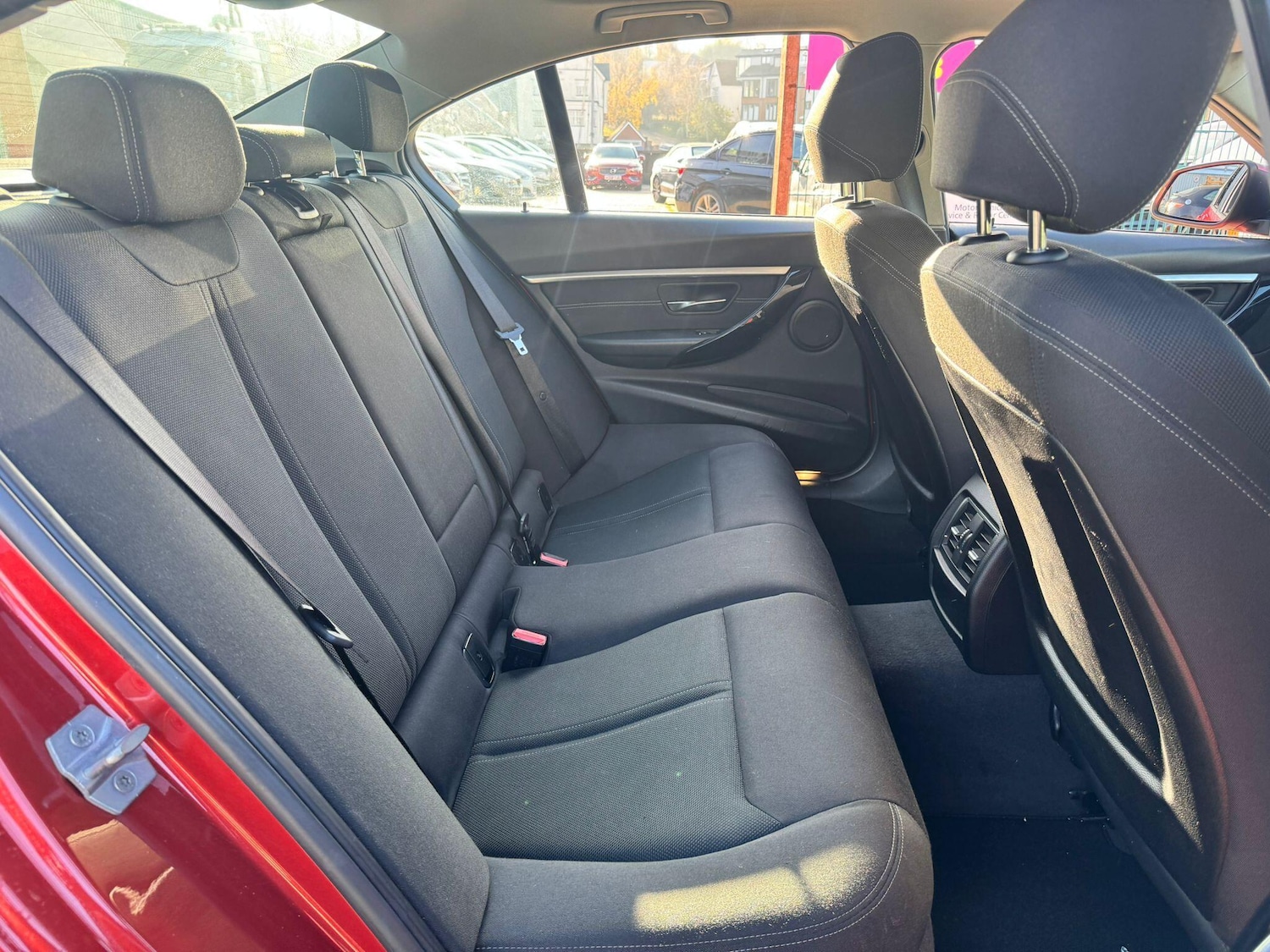 Used BMW 3 Series 2018 for sale - 76667510: Photo 16