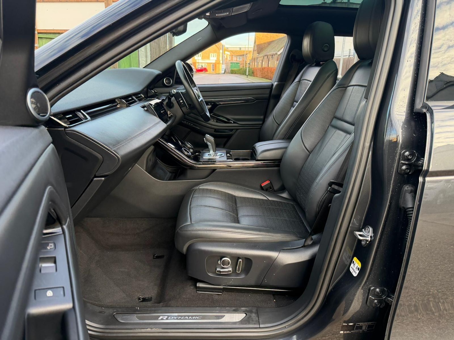 Used Land Rover Range Rover Evoque 2021 for sale - 76801798: Photo 24