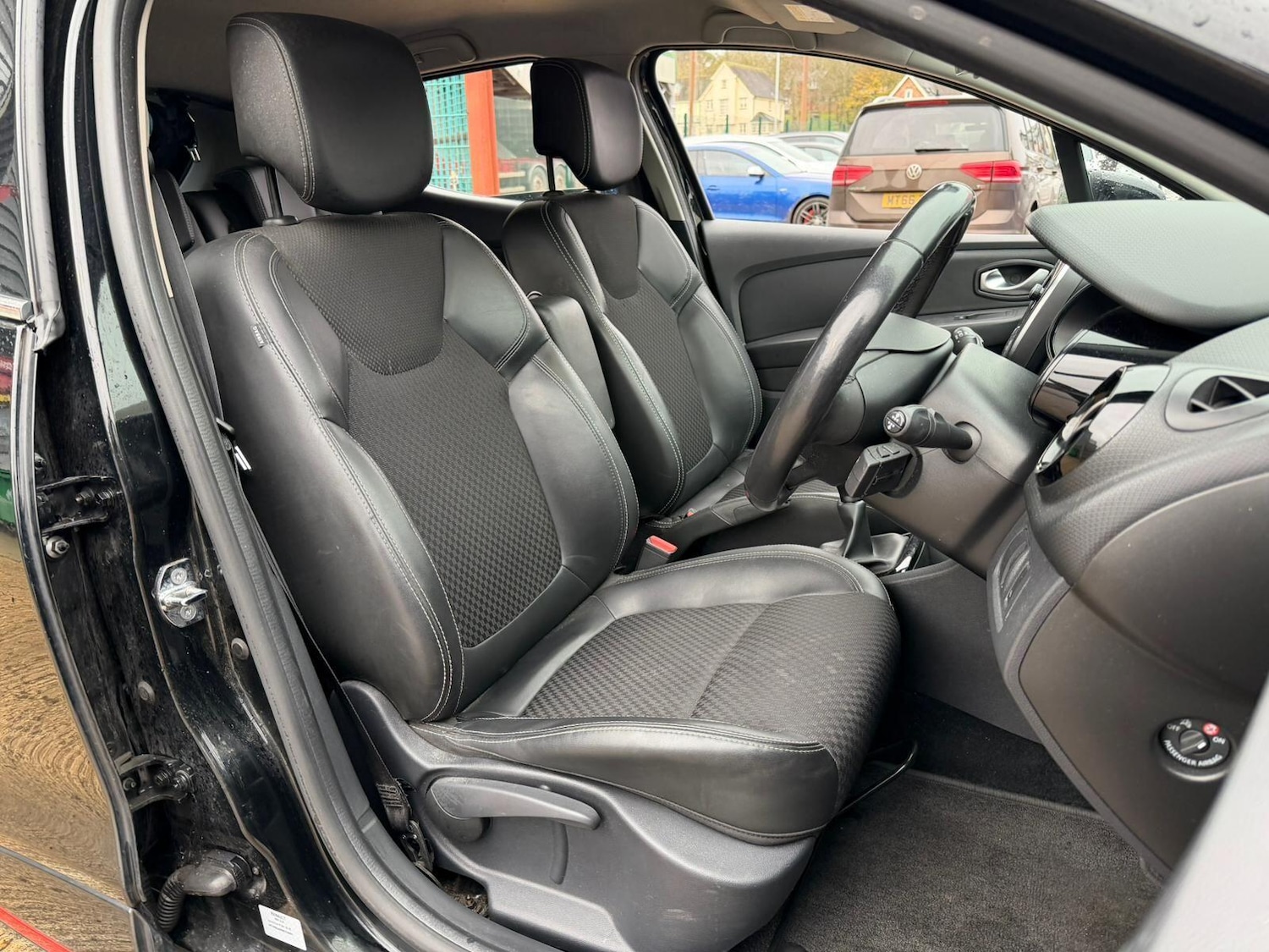 Used Renault Clio 2016 for sale - 76823469: Photo 12