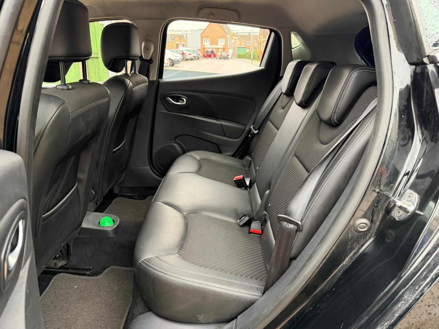 Used Renault Clio 2016 for sale - 76823469: Photo 19