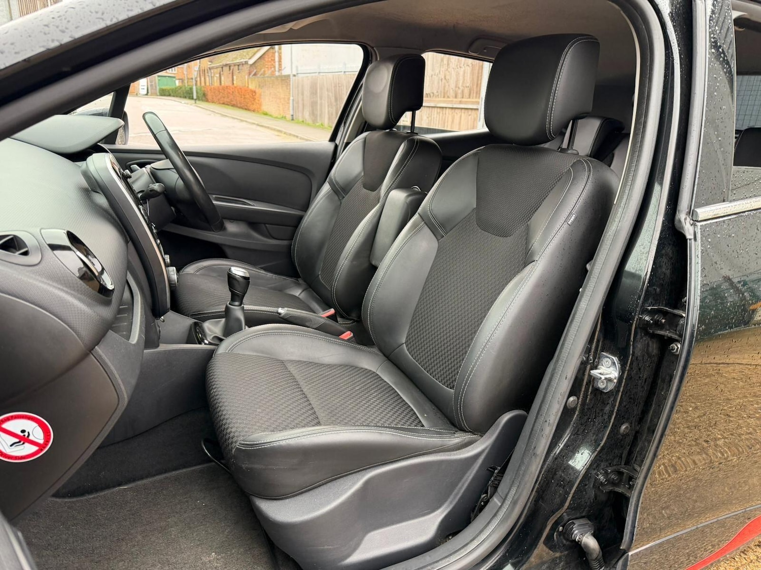 Used Renault Clio 2016 for sale - 76823469: Photo 23