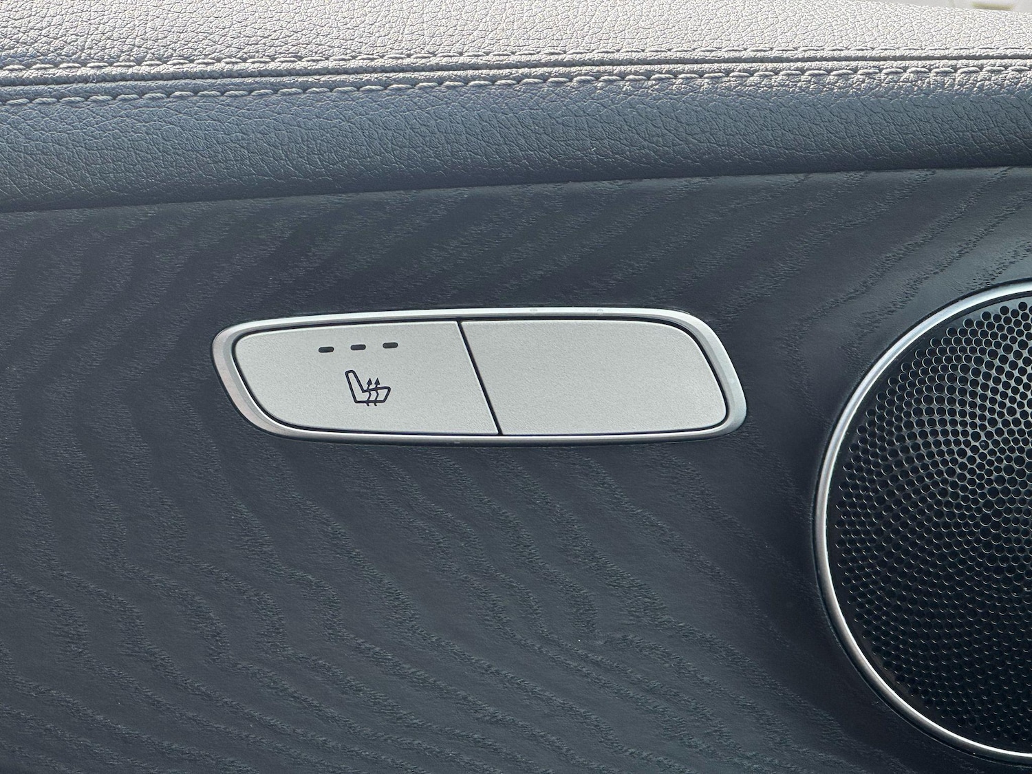 Used Mercedes-Benz E Class 2017 for sale - 76137709: Photo 2