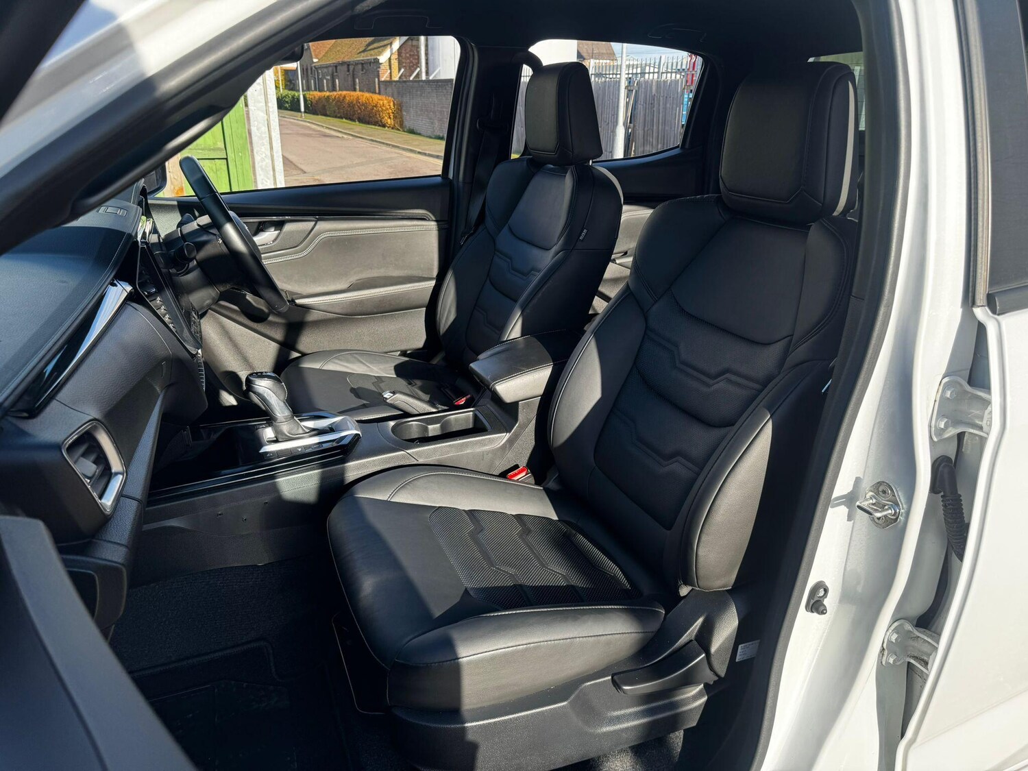 Used Isuzu D-Max 2023 for sale - 76561138: Photo 18