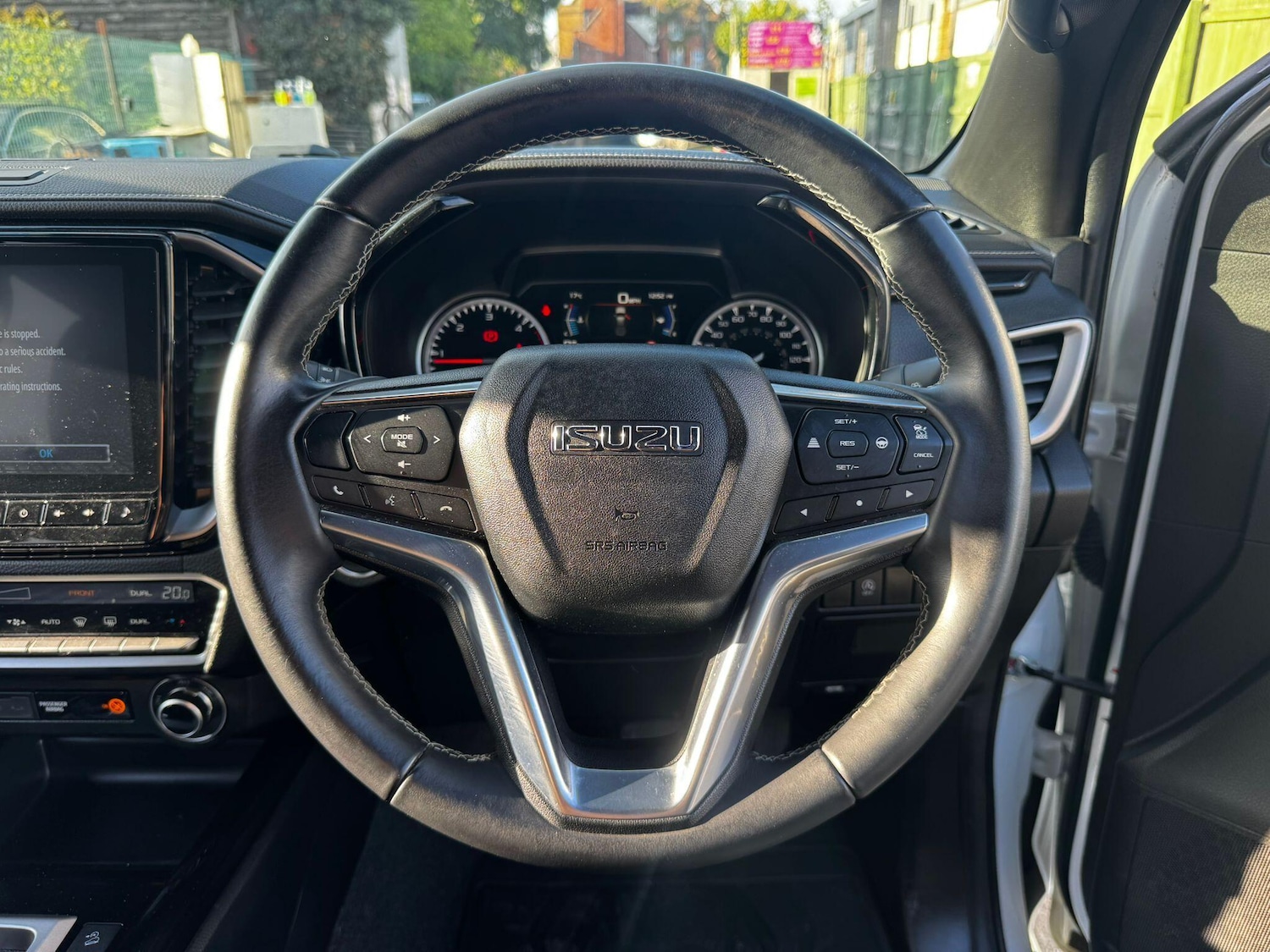 Used Isuzu D-Max 2023 for sale - 76561138: Photo 24