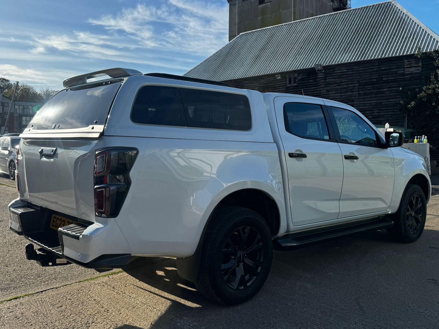 Used Isuzu D-Max 2023 for sale - 76561138: Photo 3