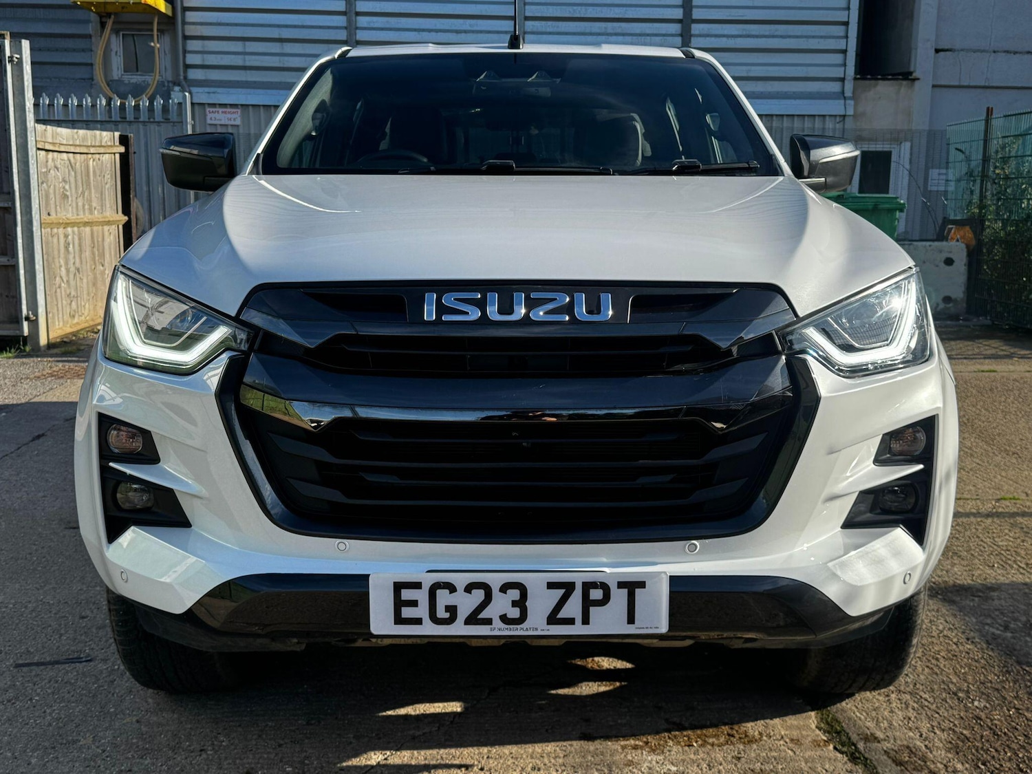 Used Isuzu D-Max 2023 for sale - 76561138: Photo 8