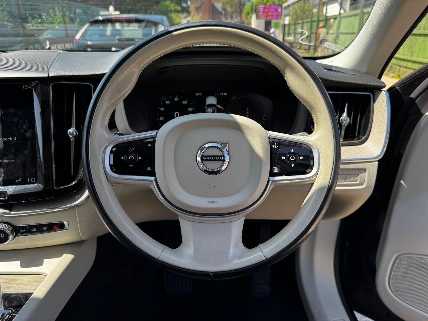 Used Volvo XC60 2018 for sale - 76521770: Photo 11