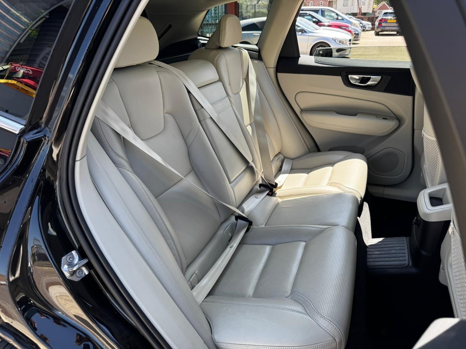 Used Volvo XC60 2018 for sale - 76521770: Photo 15