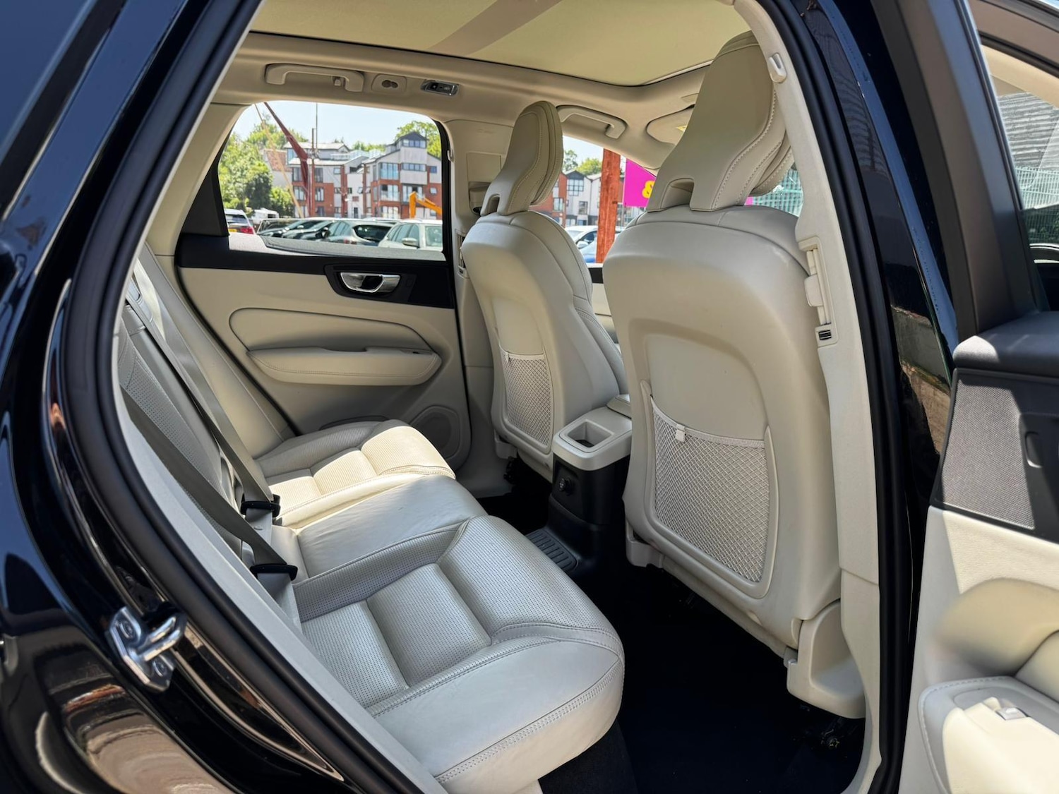 Used Volvo XC60 2018 for sale - 76521770: Photo 17