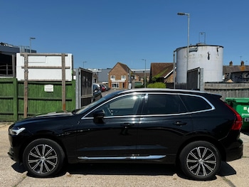 Used Volvo XC60 2018 for sale - 76521770: Photo