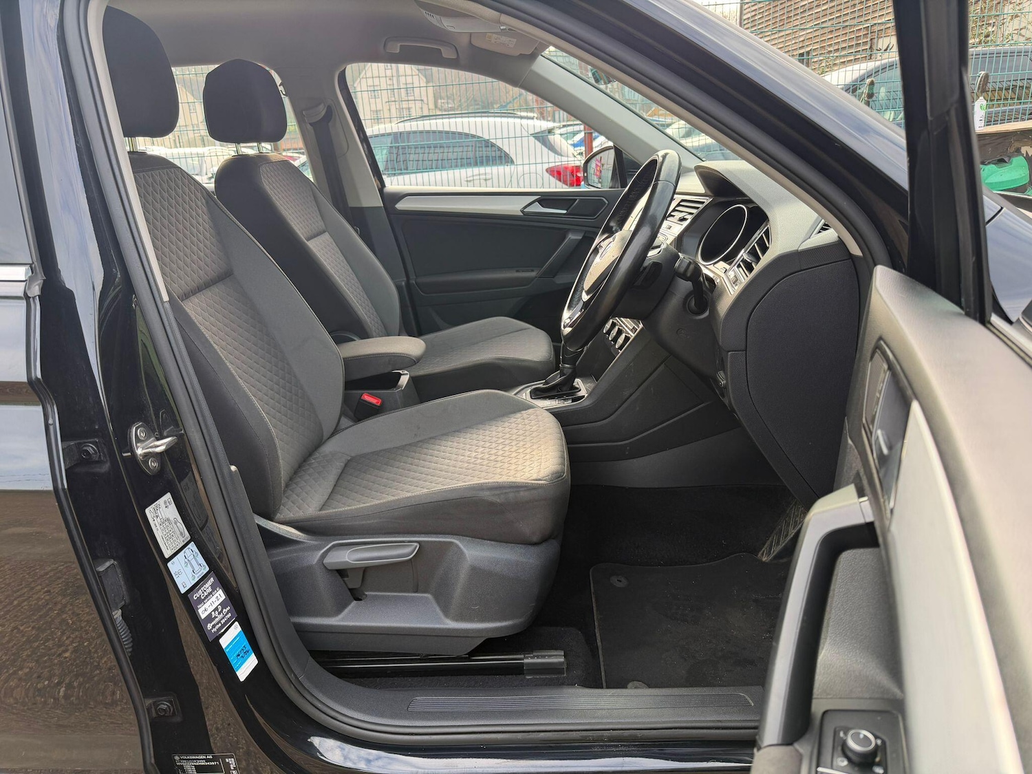 Used Volkswagen Tiguan 2017 for sale - 77253989: Photo 15