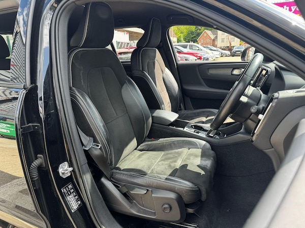 Used Volvo XC40 2021 for sale - 74837673: Photo 14