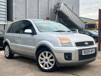 (09) - 1.6 Titanium 5dr