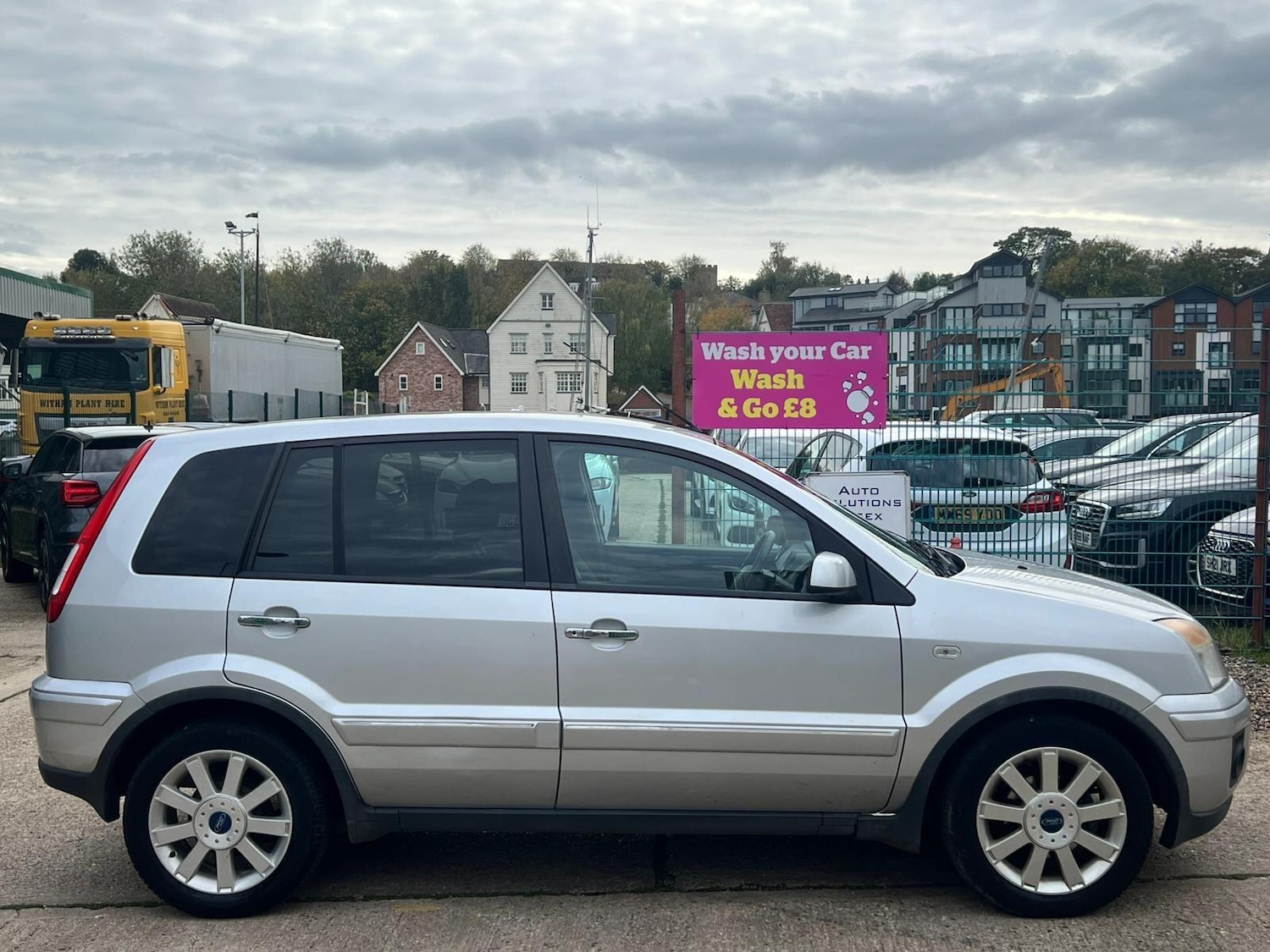 Used Ford Fusion 2009 for sale - 76607384: Photo 2