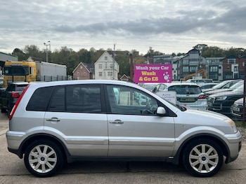 Used Ford Fusion 2009 for sale - 76607384: Photo