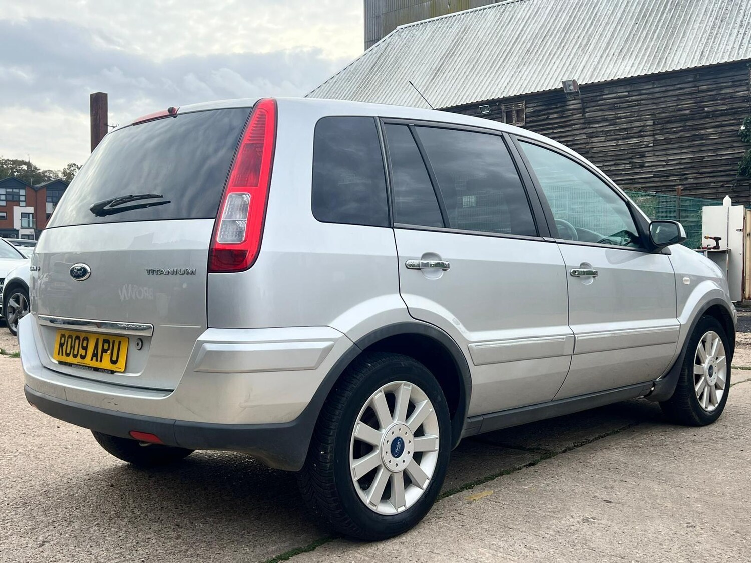 Used Ford Fusion 2009 for sale - 76607384: Photo 3