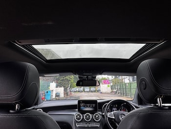 Used Mercedes-Benz GLC 2017 for sale - 76735328: Photo