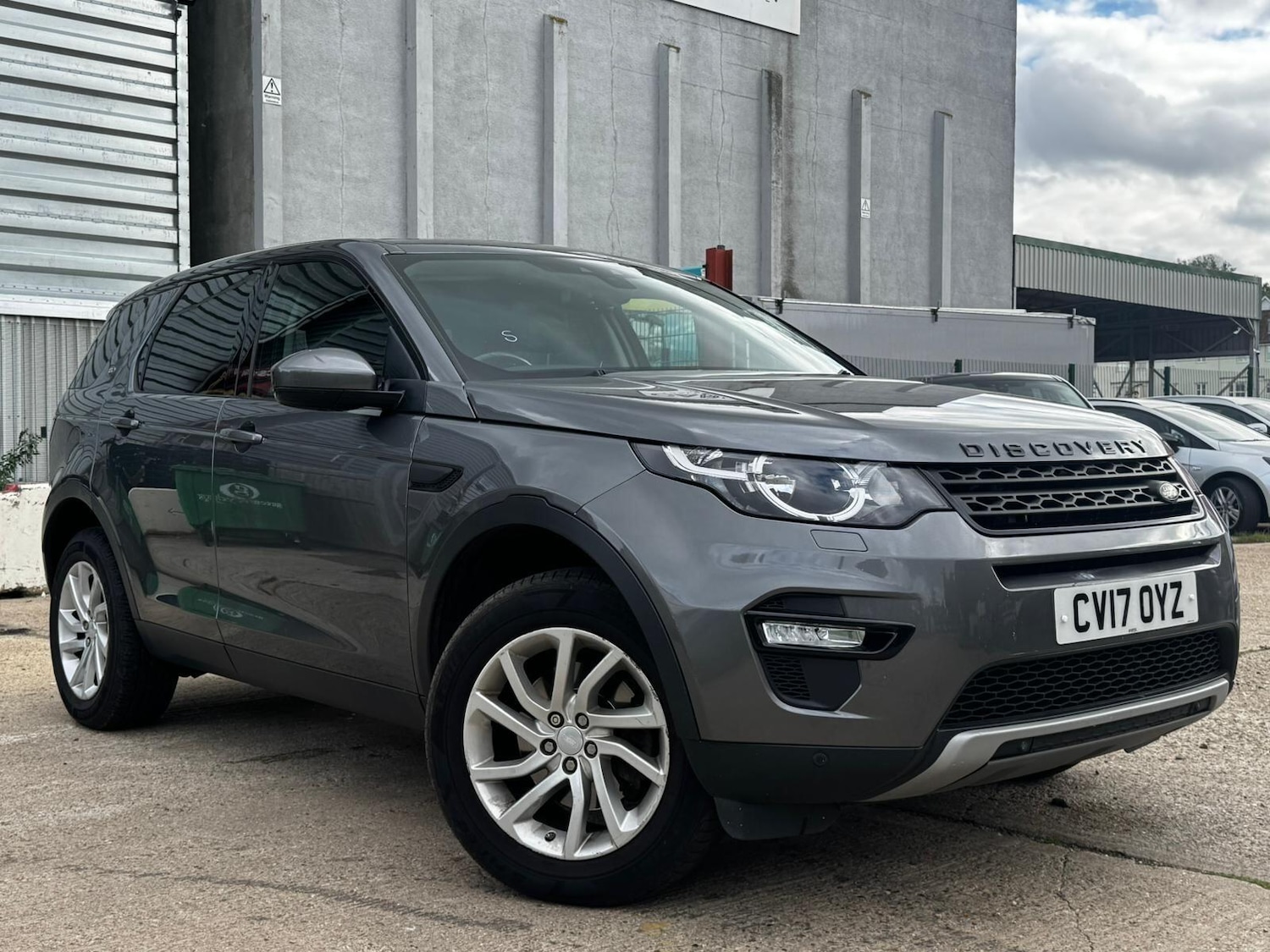 Used Land Rover Discovery Sport 2017 for sale - 76215277: Photo 1