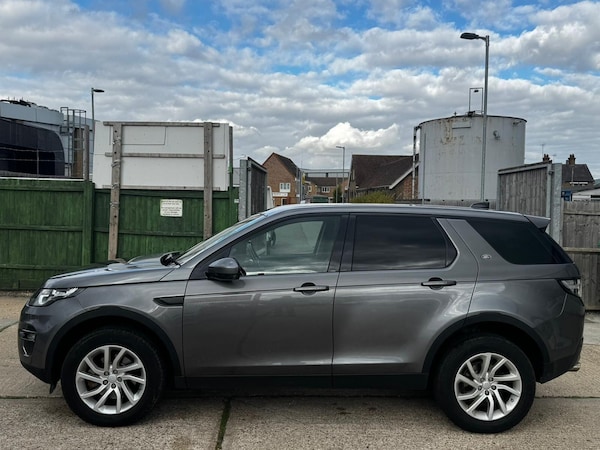Used Land Rover Discovery Sport 2017 for sale - 76215277: Photo 10