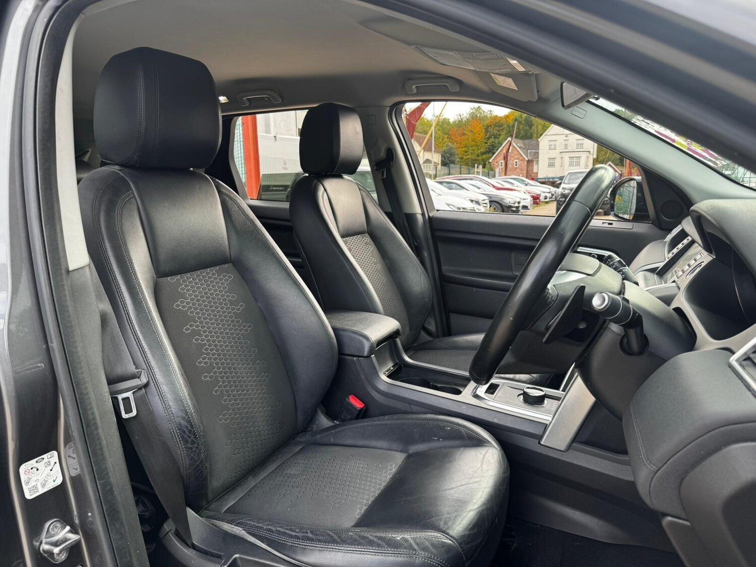 Used Land Rover Discovery Sport 2017 for sale - 76215277: Photo 15