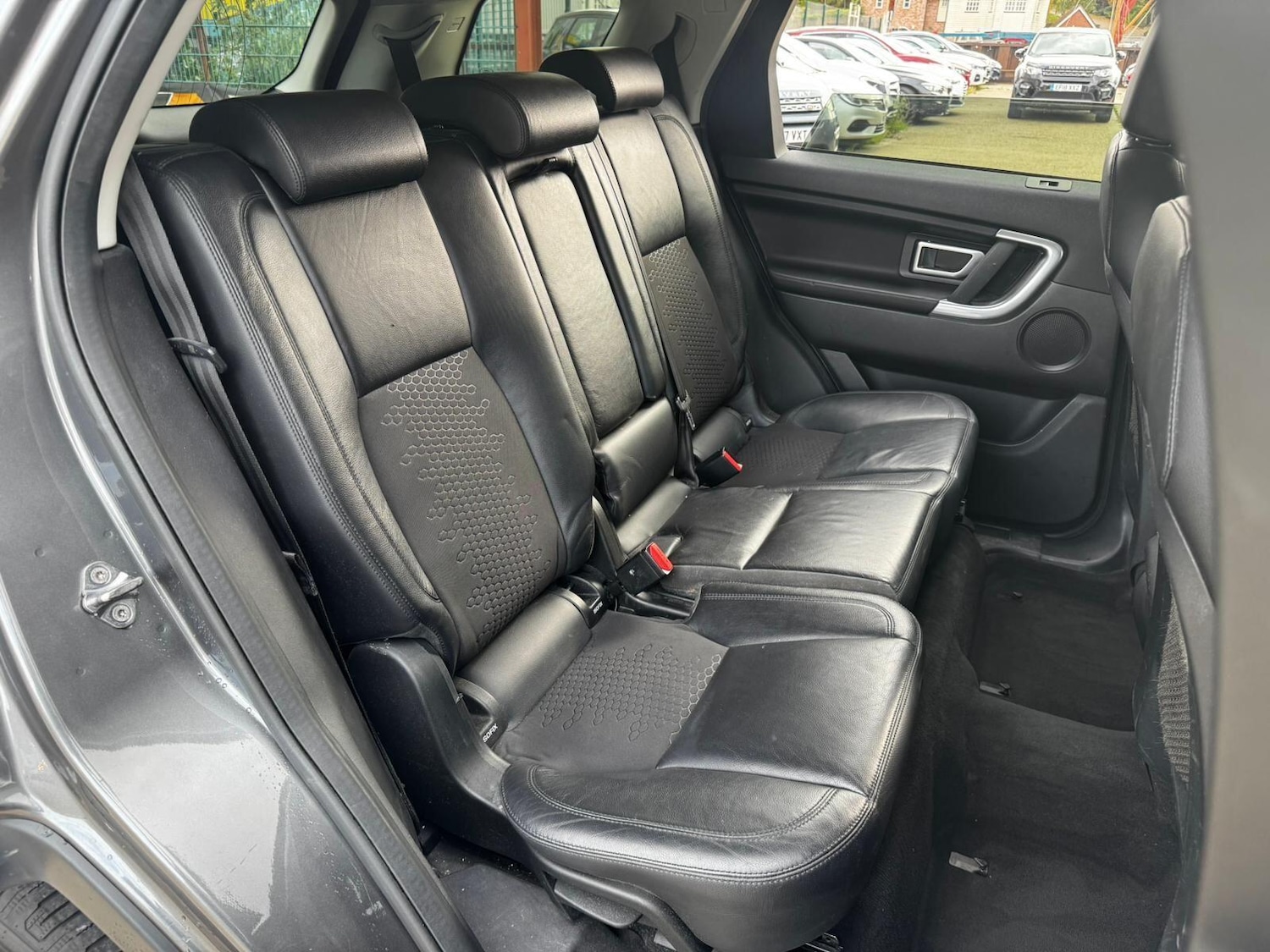 Used Land Rover Discovery Sport 2017 for sale - 76215277: Photo 17