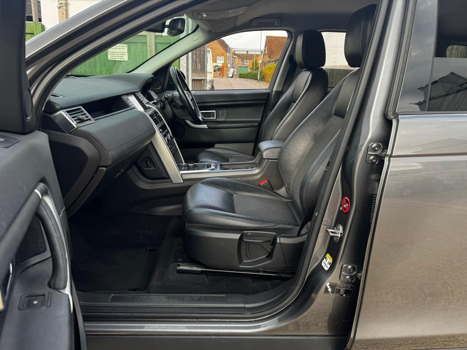 Used Land Rover Discovery Sport 2017 for sale - 76215277: Photo 22