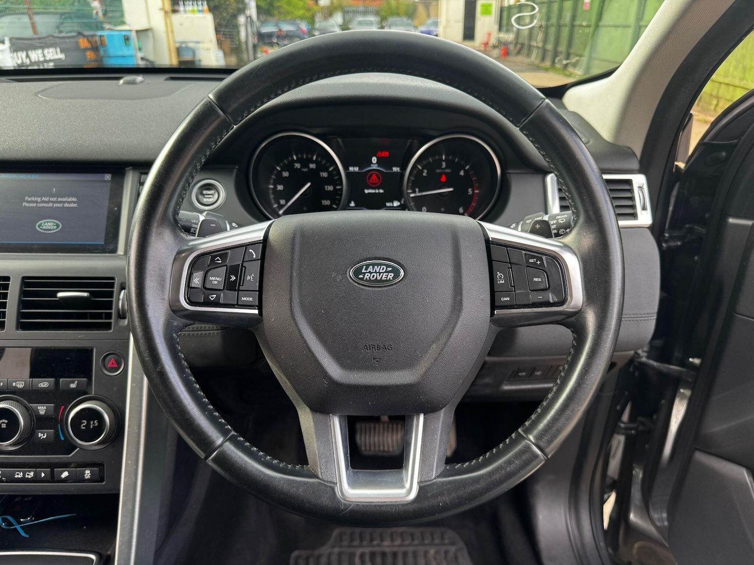 Used Land Rover Discovery Sport 2017 for sale - 76215277: Photo 27