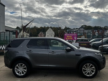 Used Land Rover Discovery Sport 2017 for sale - 76215277: Photo 3