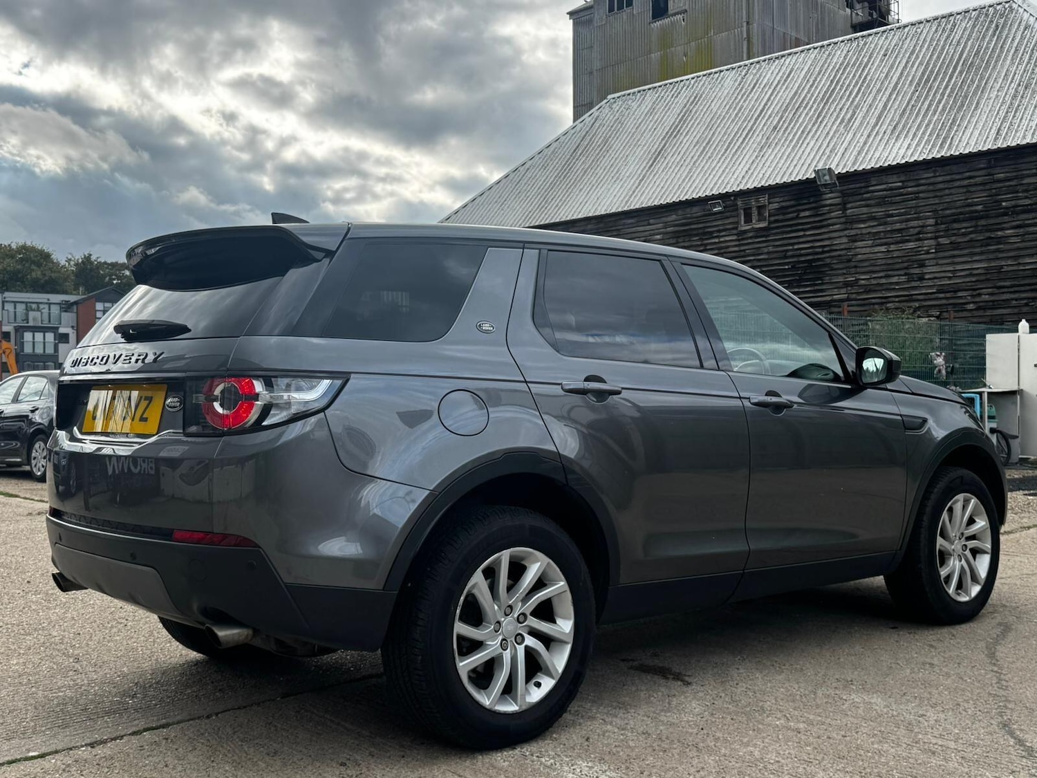 Used Land Rover Discovery Sport 2017 for sale - 76215277: Photo 5