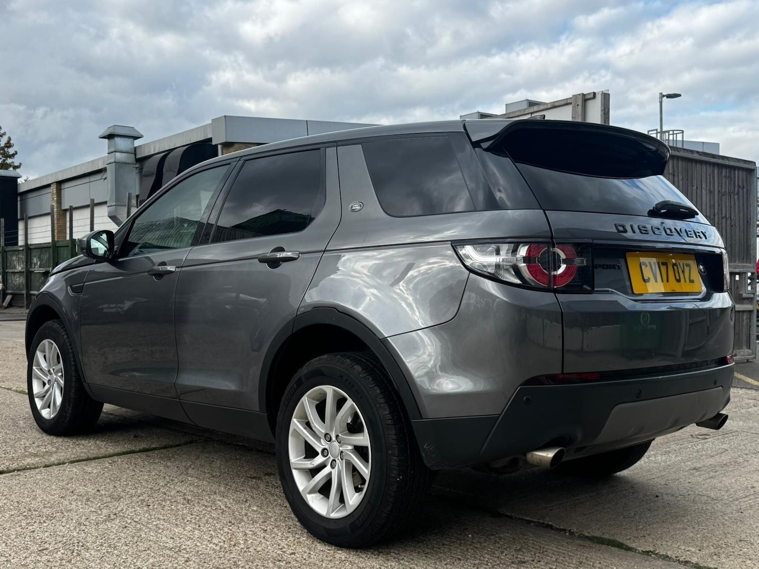 Used Land Rover Discovery Sport 2017 for sale - 76215277: Photo 8