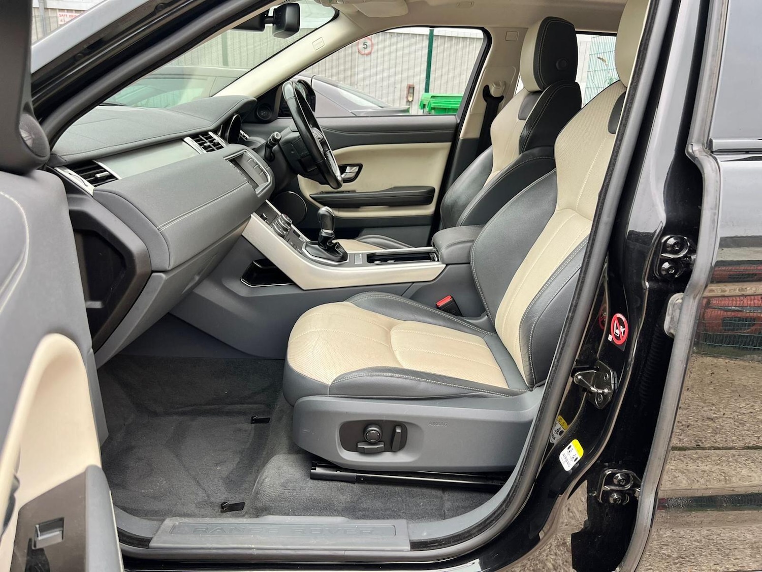 Used Land Rover Range Rover Evoque 2017 for sale - 77029156: Photo 21