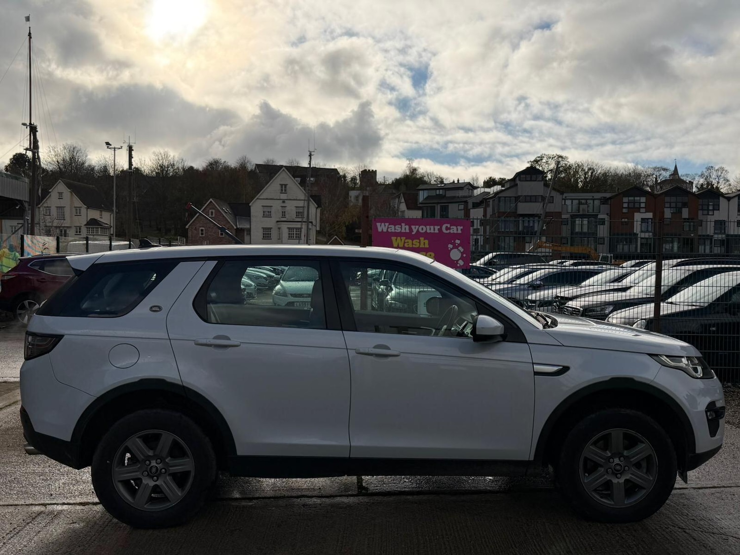Used Land Rover Discovery Sport 2016 for sale - 76689281: Photo 11