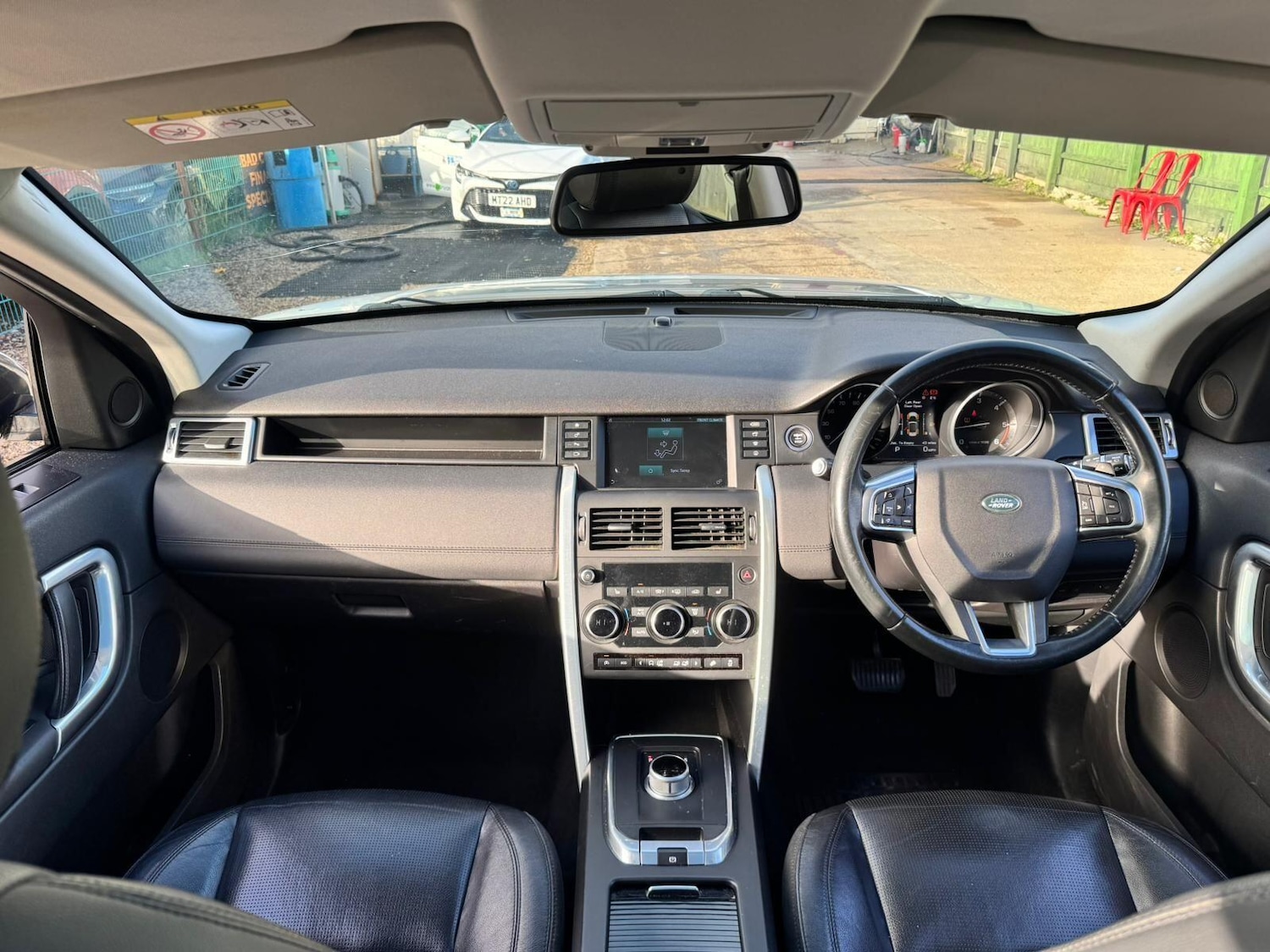 Used Land Rover Discovery Sport 2016 for sale - 76689281: Photo 12