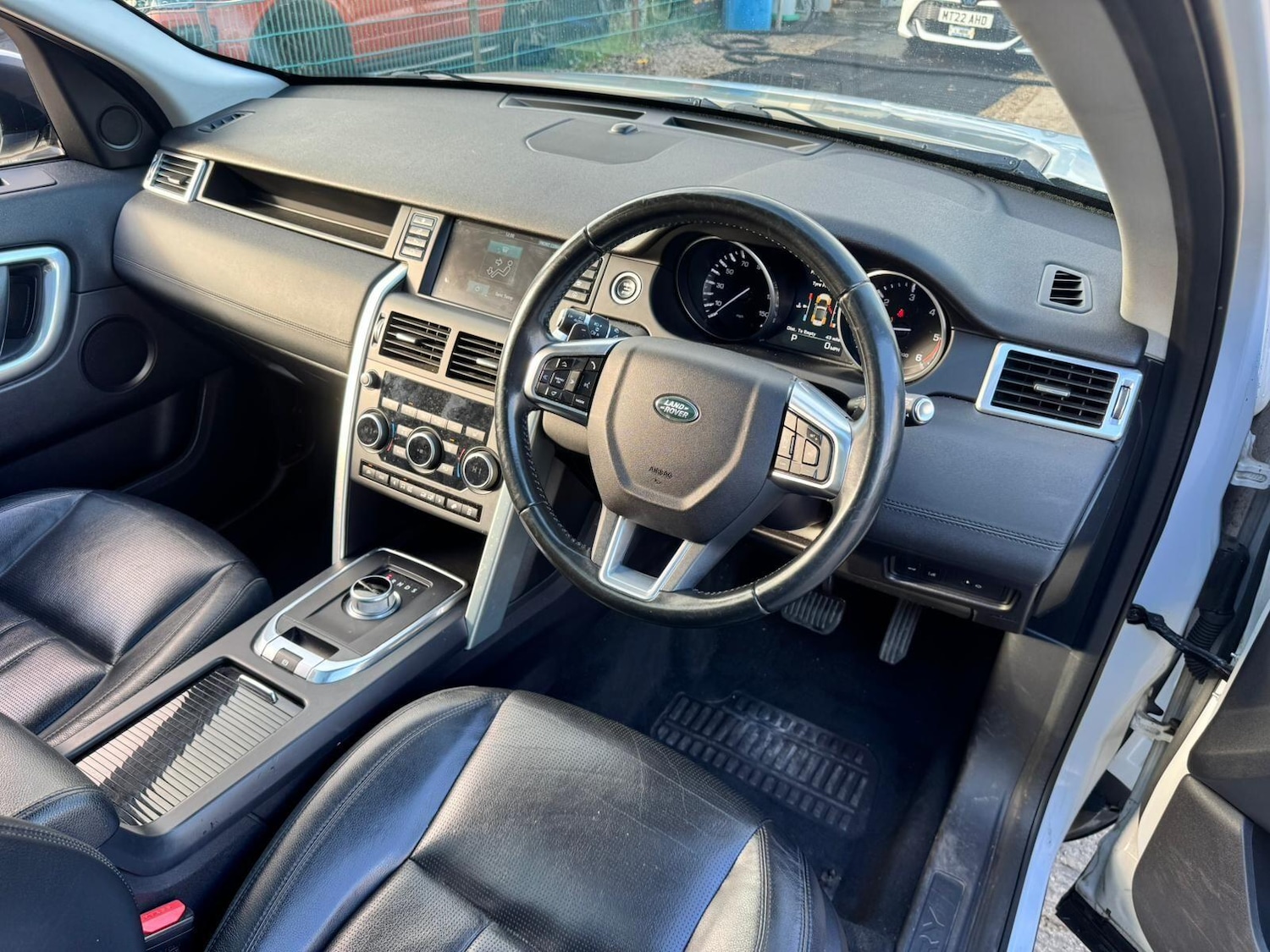 Used Land Rover Discovery Sport 2016 for sale - 76689281: Photo 14