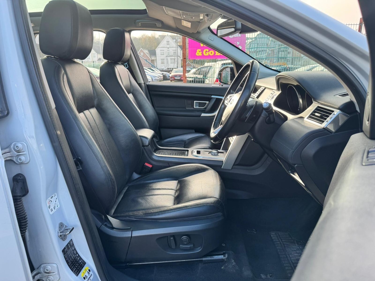 Used Land Rover Discovery Sport 2016 for sale - 76689281: Photo 16