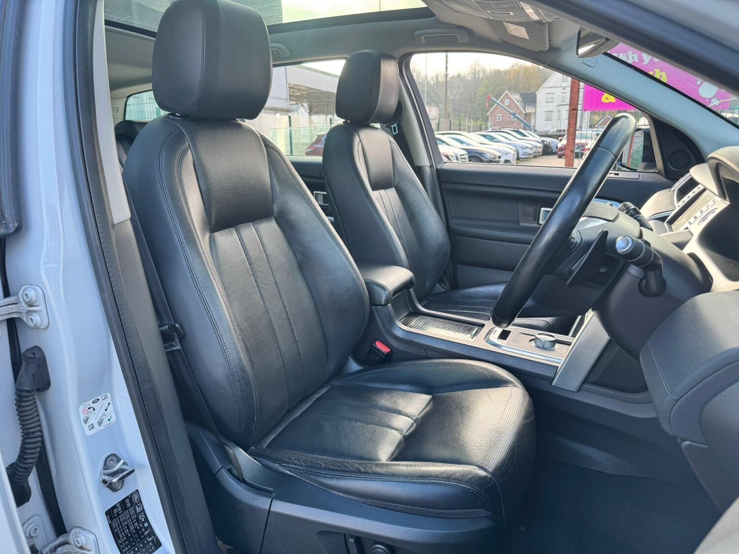 Used Land Rover Discovery Sport 2016 for sale - 76689281: Photo 17