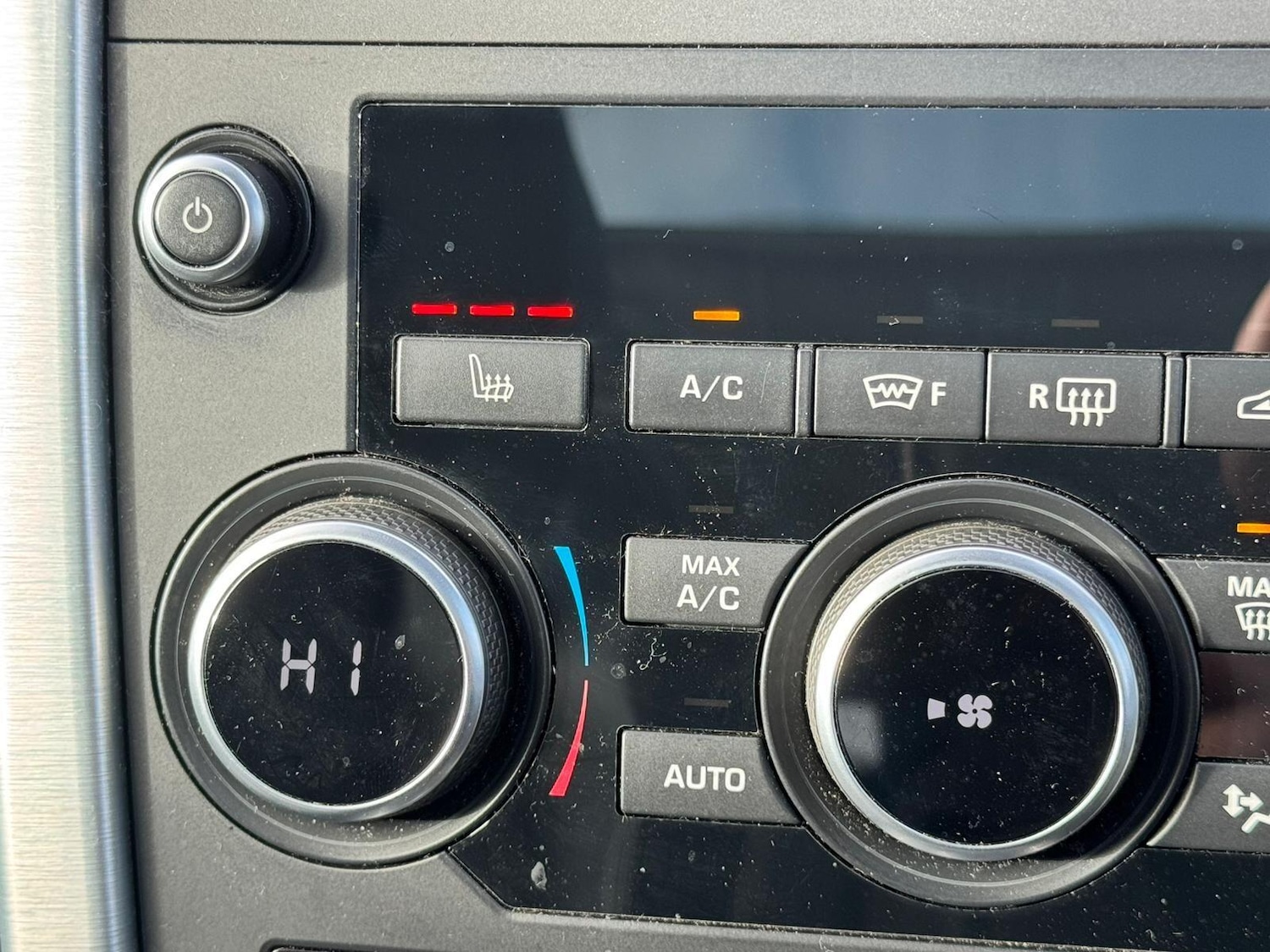 Used Land Rover Discovery Sport 2016 for sale - 76689281: Photo 2