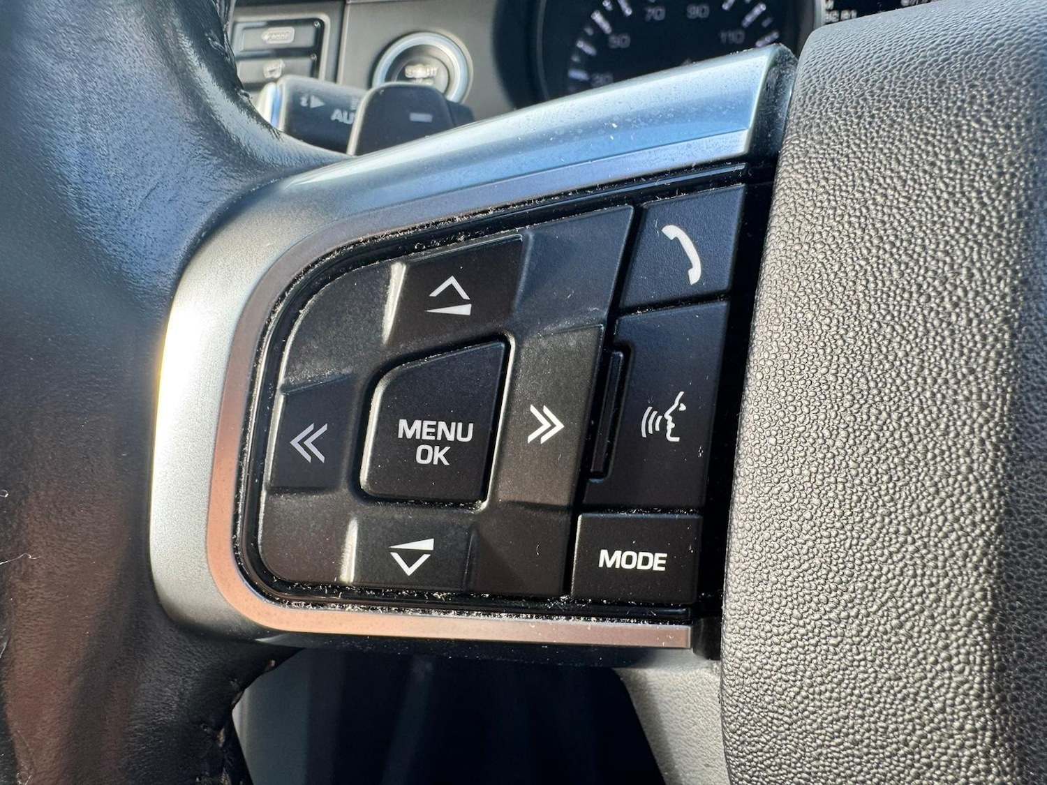 Used Land Rover Discovery Sport 2016 for sale - 76689281: Photo 25