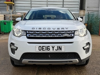 Used Land Rover Discovery Sport 2016 for sale - 76689281: Photo
