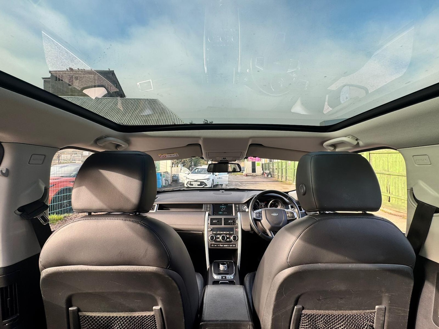 Used Land Rover Discovery Sport 2016 for sale - 76689281: Photo 7