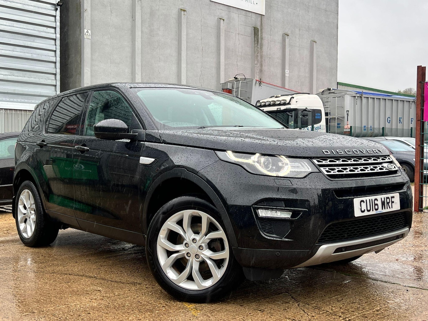 Used Land Rover Discovery Sport 2016 for sale - 76408569: Photo 1