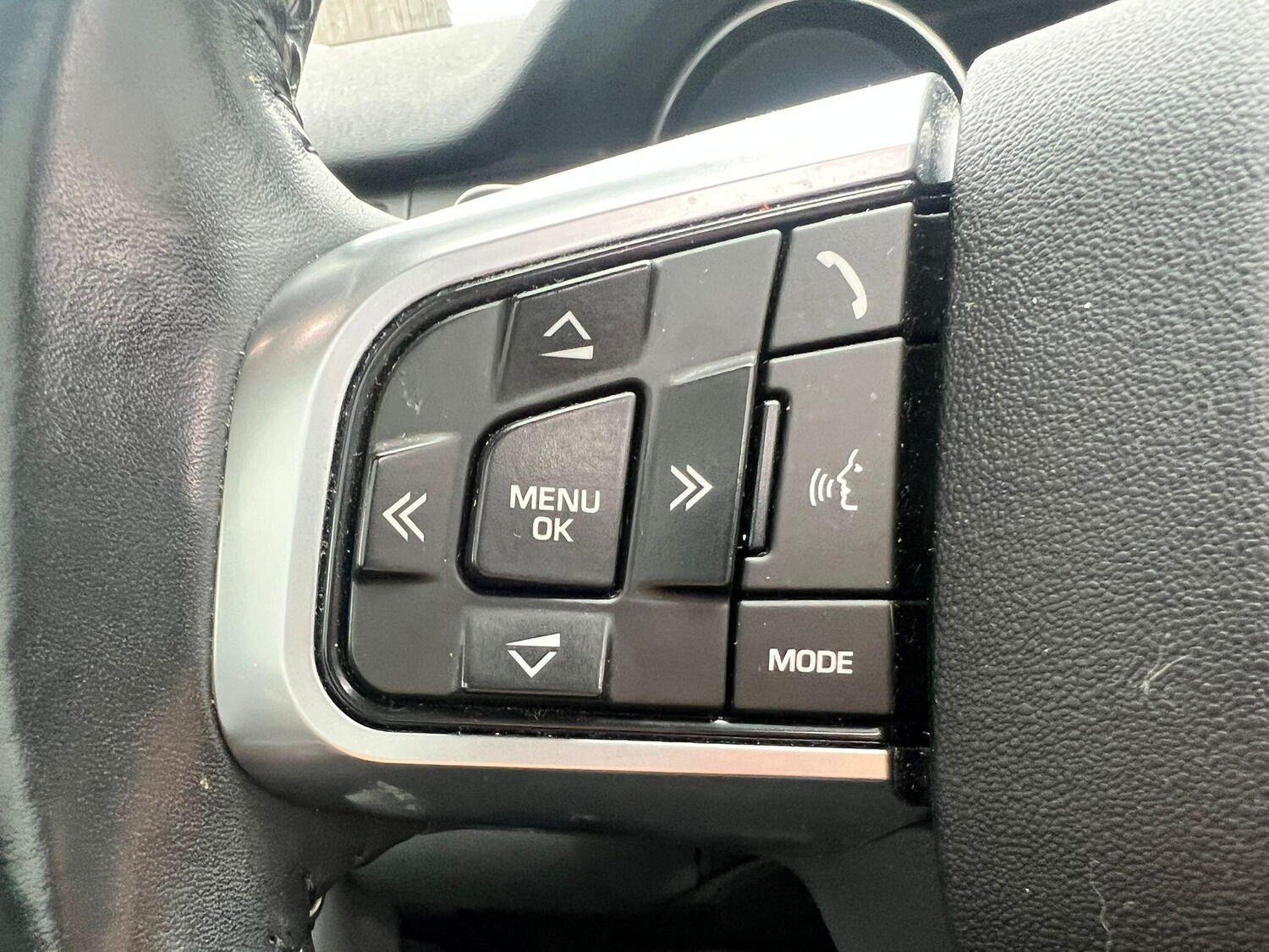 Used Land Rover Discovery Sport 2016 for sale - 76408569: Photo 30